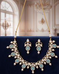 The Verra Necklace Set (Baby Blue)