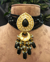 Victorian Traditional Kundan Necklace Set - Black
