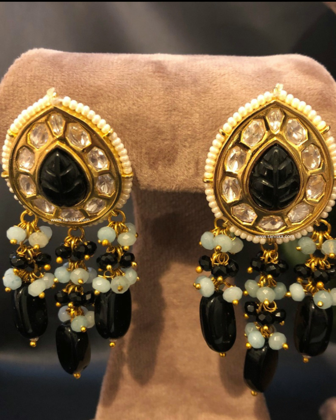 Victorian Traditional Kundan Necklace Set - Black