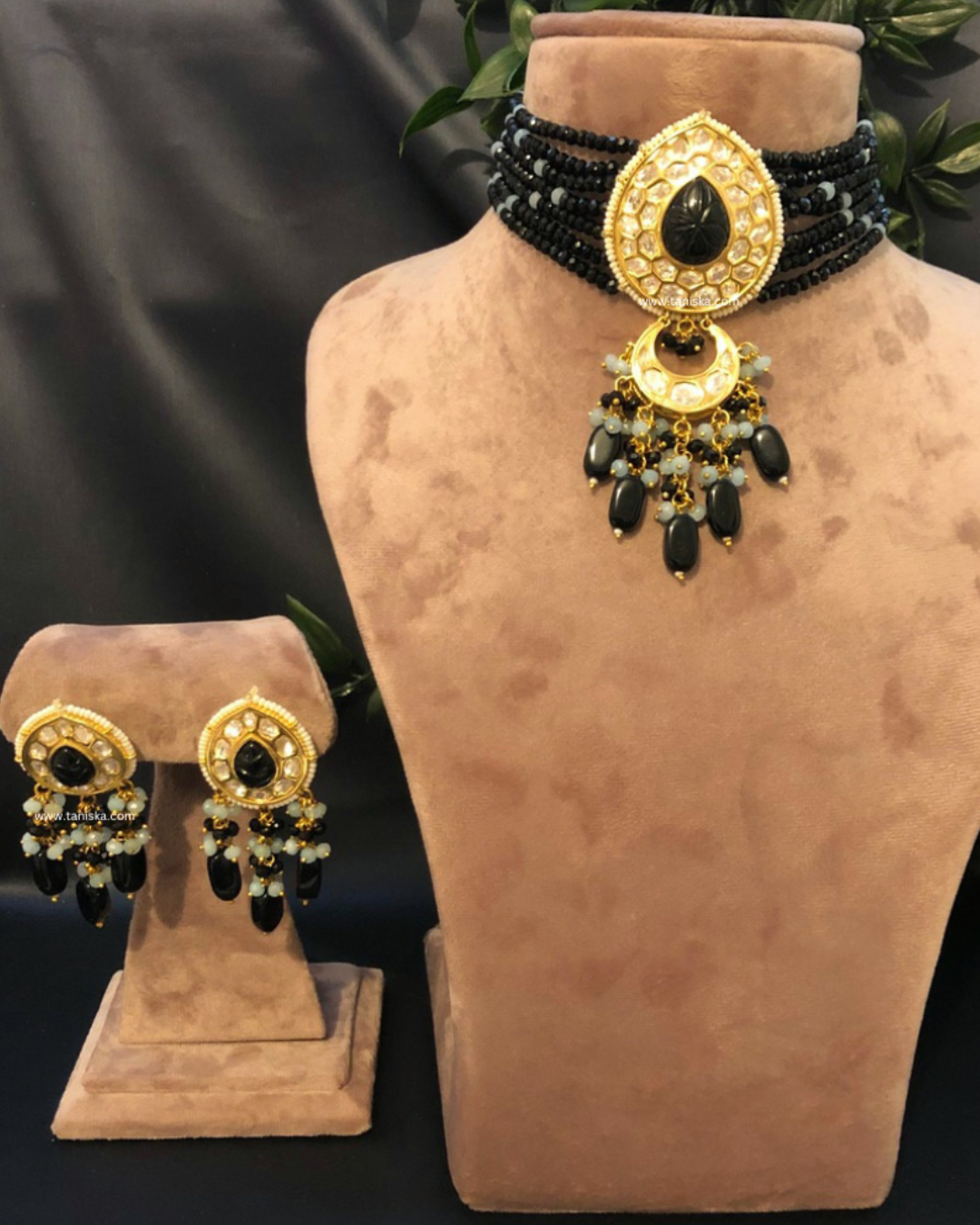 Victorian Traditional Kundan Necklace Set - Black