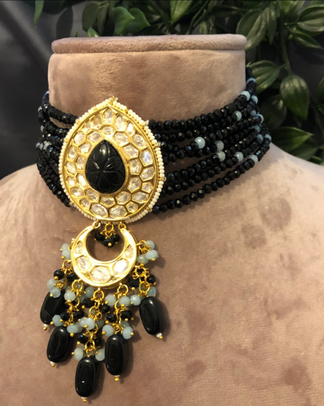 Victorian Traditional Kundan Necklace Set - Black