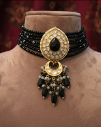 Victorian Traditional Kundan Necklace Set - Black