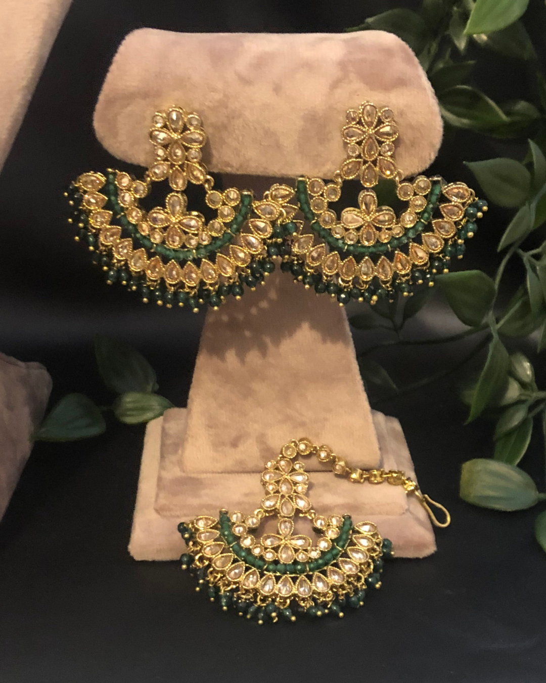 The Starlight Diva Emerald Necklace Set