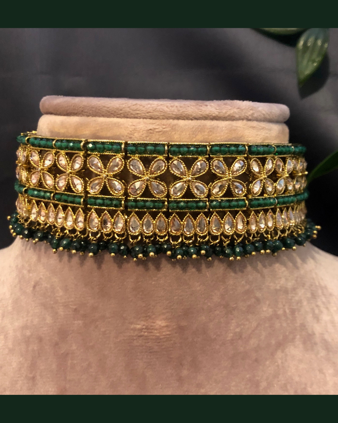 The Starlight Diva Emerald Necklace Set