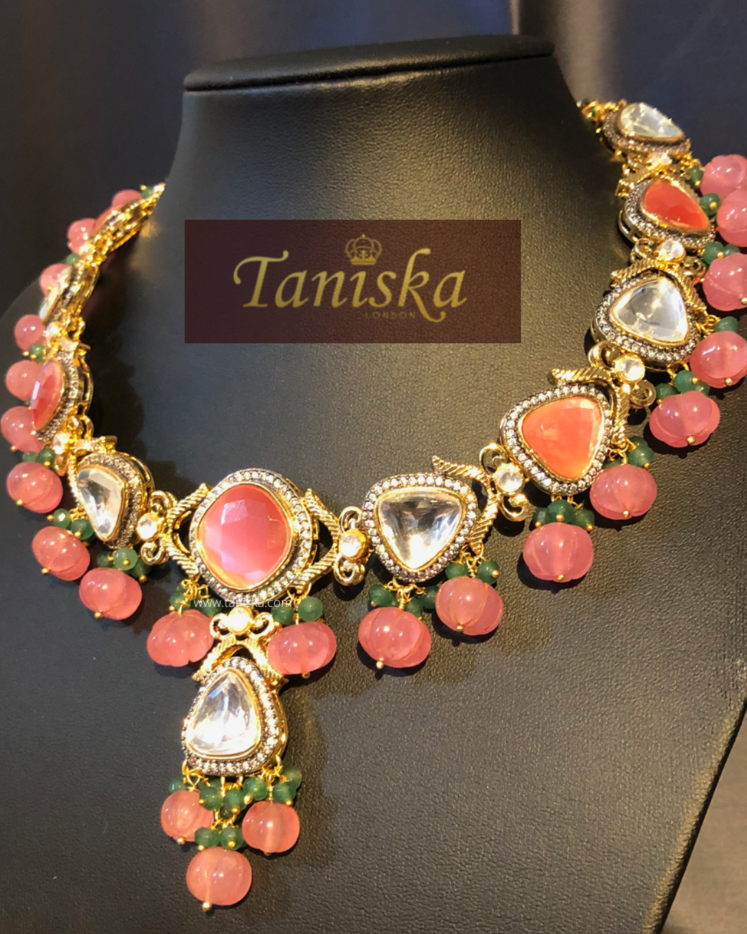 Regency Rose Necklace Set