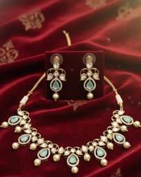 The Verra Necklace Set (Mint)