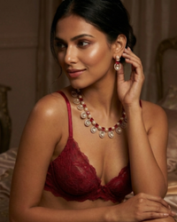 The Verra Necklace Set (Red)