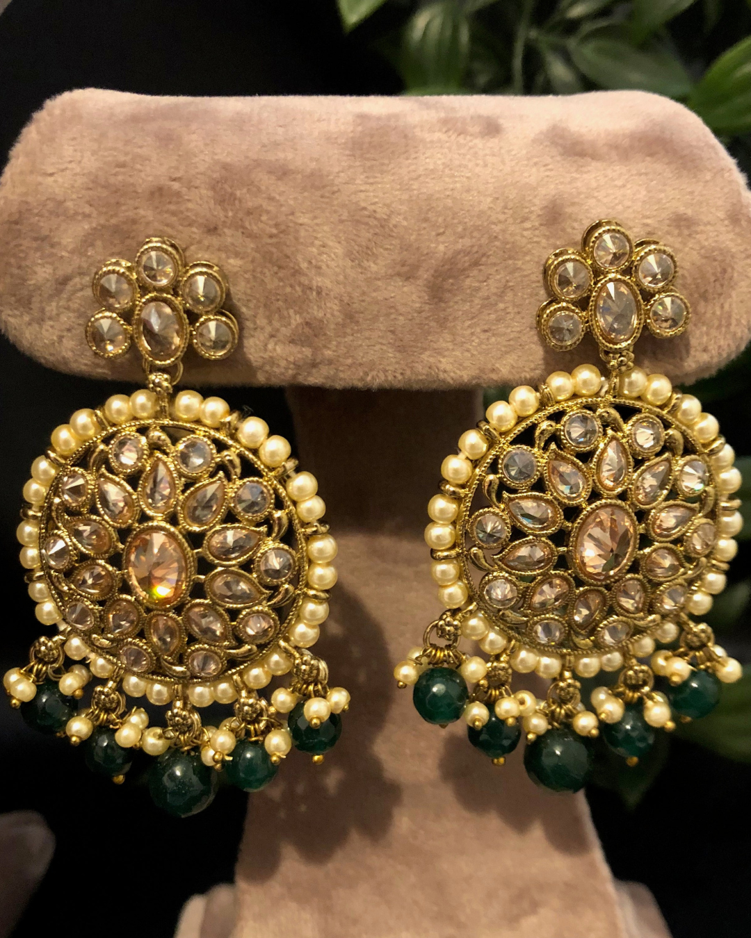 The Belgravia Emerald Necklace Set