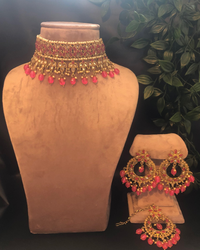 The Windsor Rose Choker Set