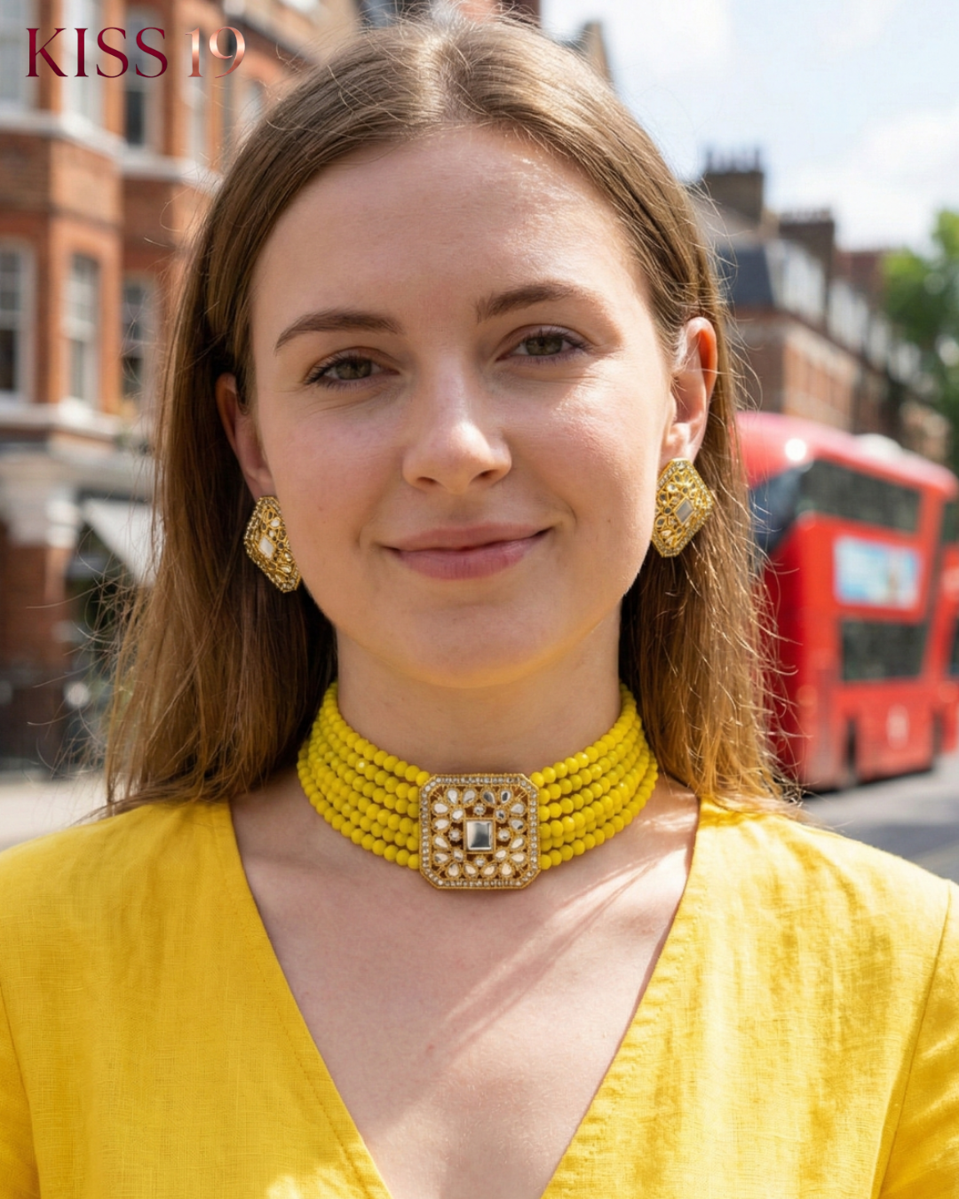 The Canary Glass & Pearl Choker Set
