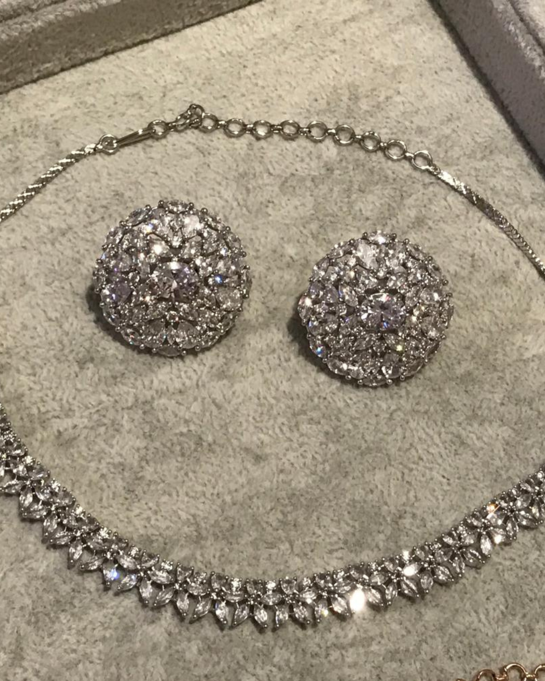 American Diamond Style Necklace Set - Silver/Clear